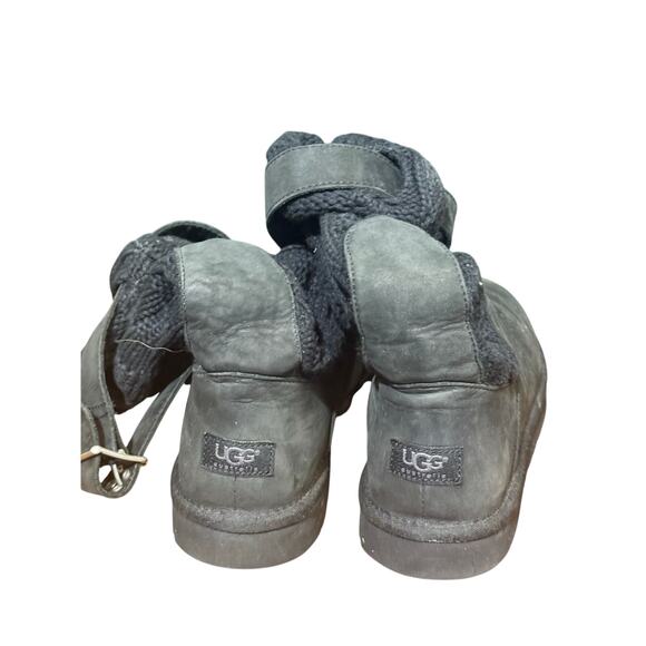 Black Cassidee Knit and Leather Uggs size 10 - Picture 4 of 6